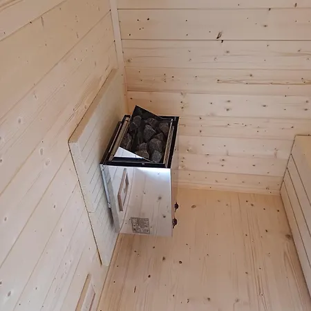 Roubenka Lucany Lučany nad Nisou